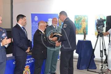 Condecoraciones para tres agentes de la Policía Local de Telde (Foto Antonio Alí y Francisco Javier Santana)